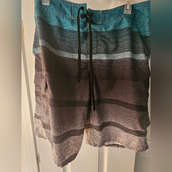 O'Neil Men's Striped Teal, Gray and Black Board Shorts Size 34 - Picture 1 of 10